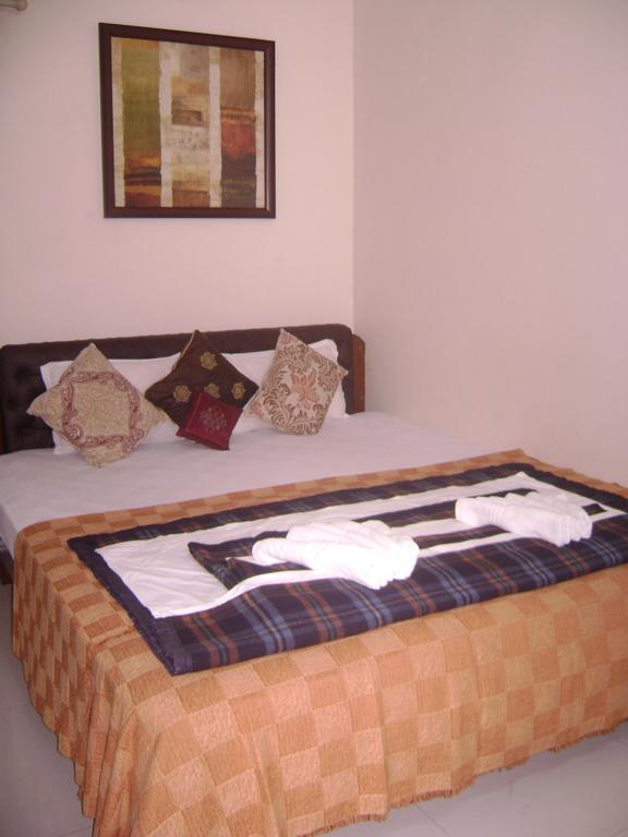 Innra Guest House Calcuta Habitación foto